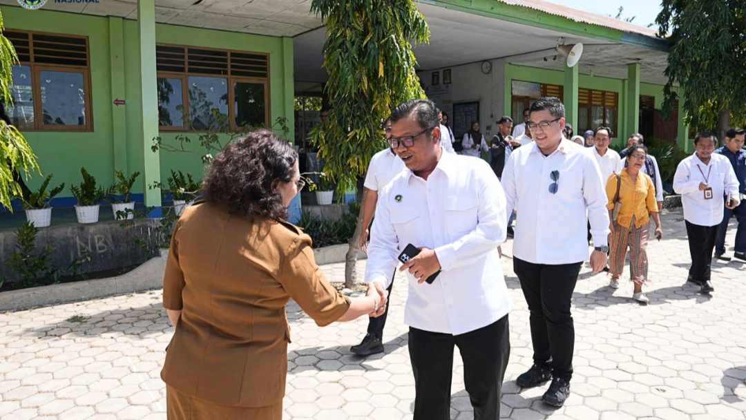 BGN Tanjung Pinang Bersama BPOM dan PCO RI Tinjau Pelaksanaan MBG di Kupang