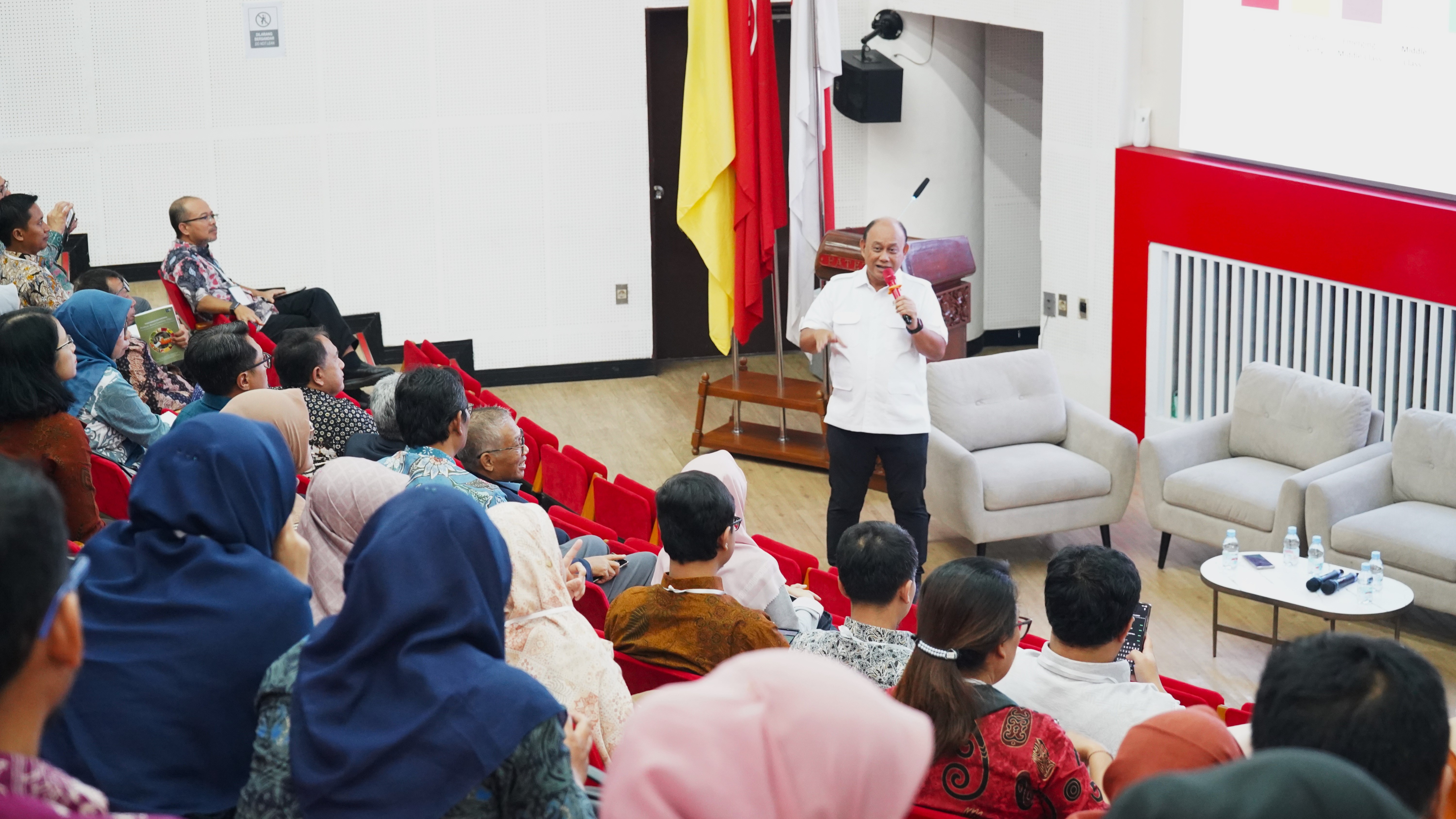 Kabadan BGN Tanjung Pinang Hadiri Seminar Nasional dan Pertemuan Forum Komunikasi Perguran Tinggi Teknologi Pertanian Indonesia Kebijakan Nasional dan Tantangan 